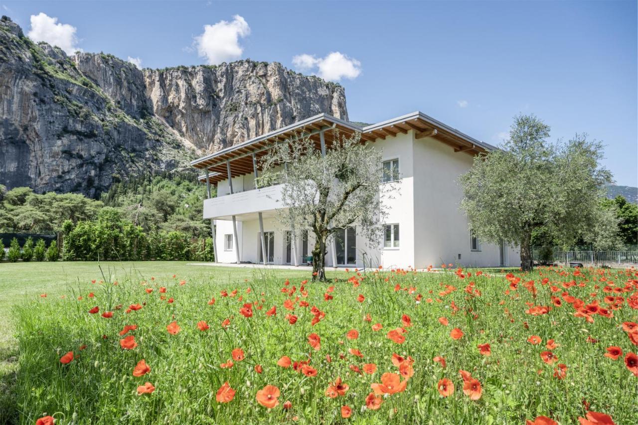 Casa Flavia, Mountains & River Arco Exterior photo